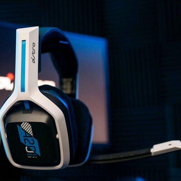 Astro A20 Bluetooth Wireless Gaming Headset for Playstation 4/5 - Picture 3 of 14